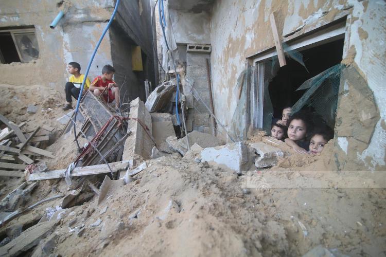 لليوم الثالث عشر على التوالي: قطاع غزة يعيش وضعاً إنسانياً كارثياً