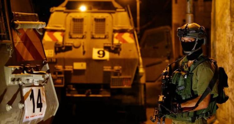 اعتقالات ليلية في الضفة المحتلة يوم الثلاثاء 31/10/2023