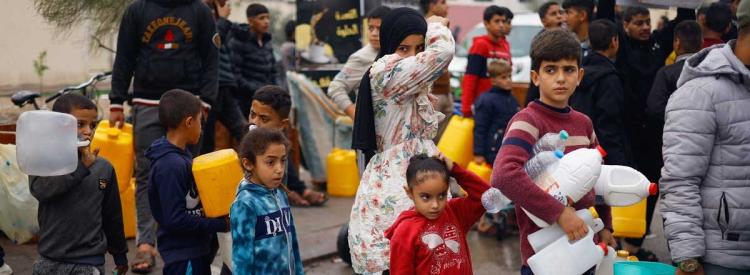 انعدام مياه الشرب بمنزلة حكم بالإعدام.. العطش يغزو مناطق مدينة غزة وشمالها