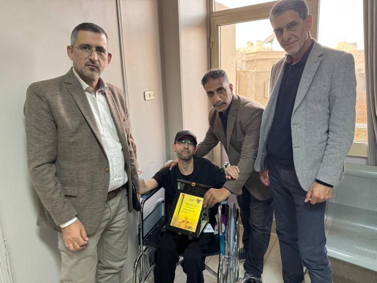 وفد من حركة حماس يزور الأسرى المحررين في مستشفى فلسطين بالقاهرة